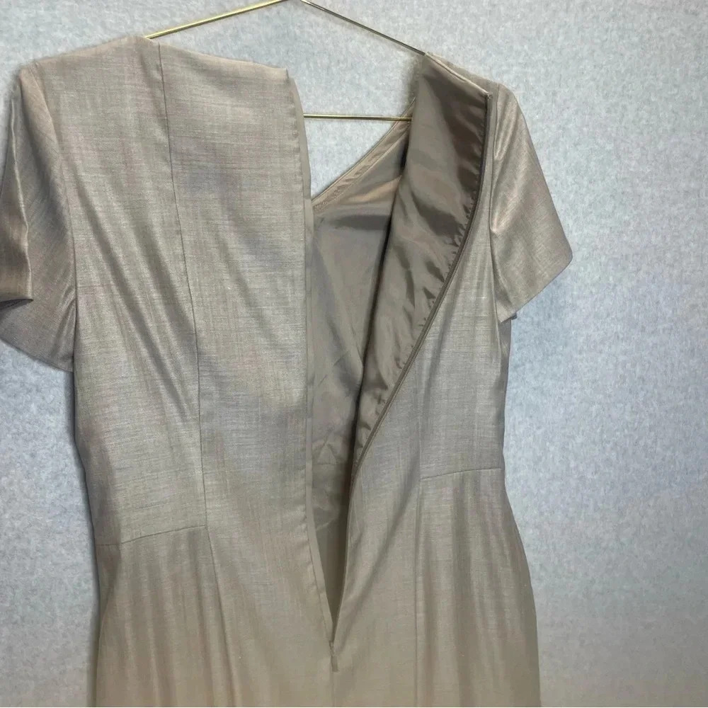 Hugo Boss Virgin Wool Structured V Neck Polished Career Dress - Picture 6 of 6